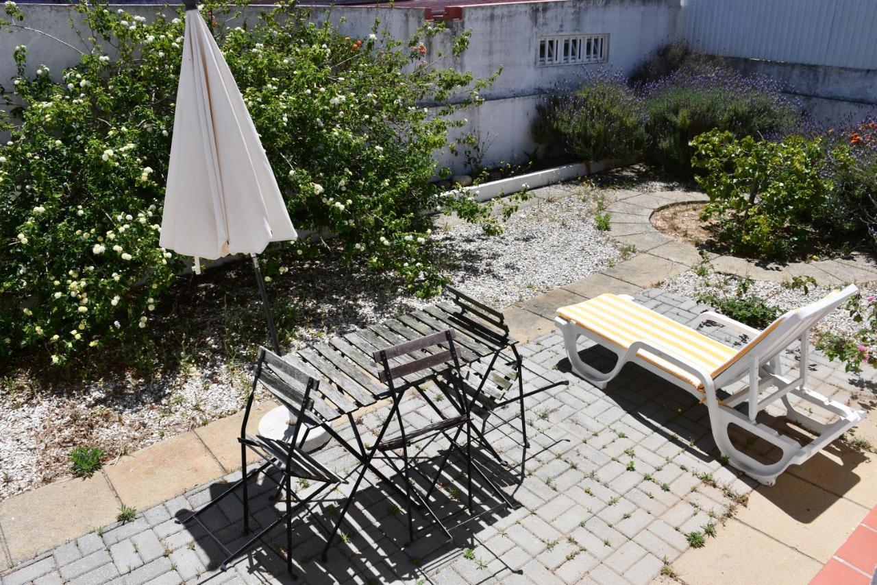 Alojamentos Vitinho - Vila Nova Milfontes Вила Нова де Милфонтеш Екстериор снимка